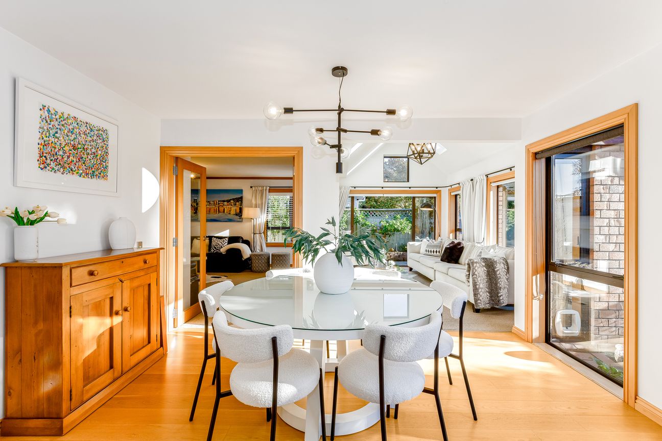 Sophisticated Living, Premium Location - Więcej