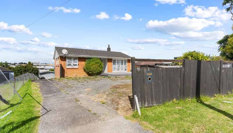 69 Arimu Road, Papakura
