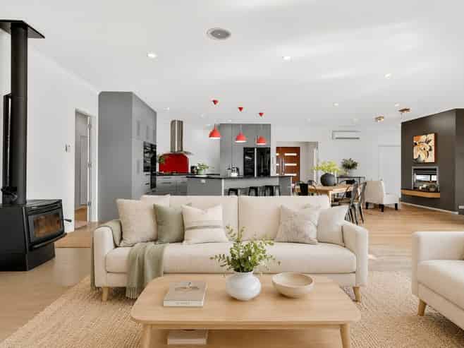 16A Roger Renall Avenue, Lansdowne