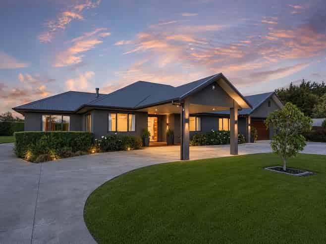16A Roger Renall Avenue, Lansdowne