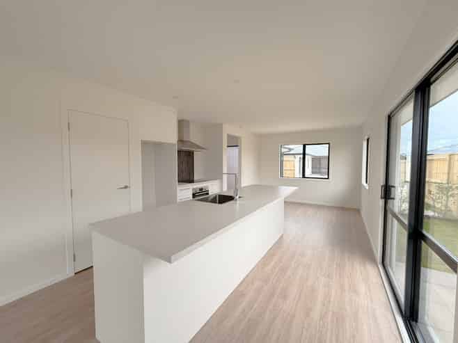20B Neinei Place, Wharewaka