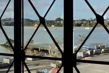 Stunning Waterfront Office Space in Catalina Bay