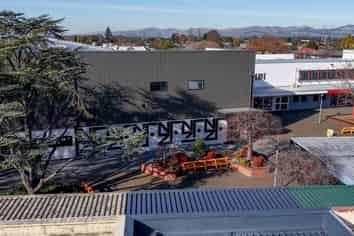 Professional Space in a Proven Location