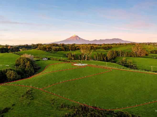 Lot 2,3,4,  York Road, Lepperton, New Plymouth