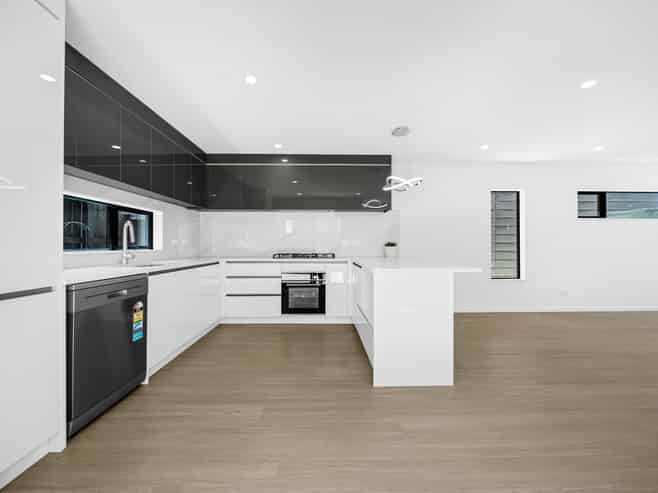 76D Swaffield Road, Papatoetoe