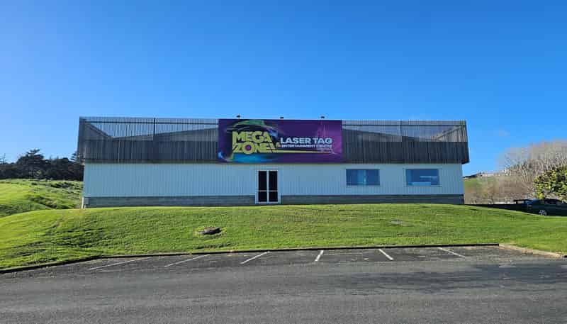 91 Small Road, Silverdale
