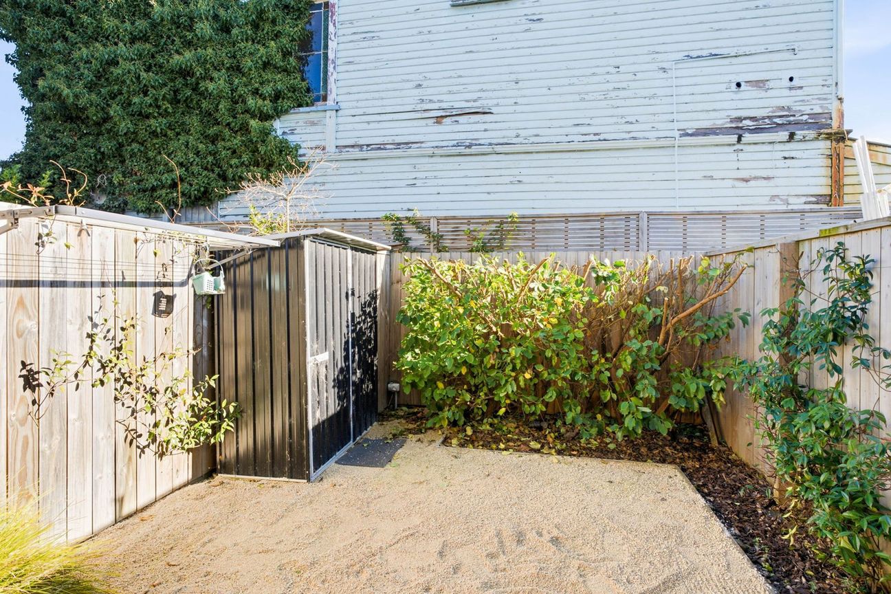 Great investment or first home - Altro