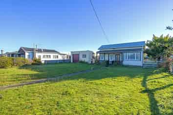 12 Johnston Street, Foxton