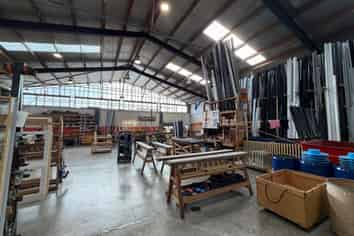 Prime New Lynn Industrial 
