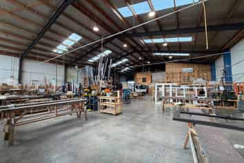Prime New Lynn Industrial 