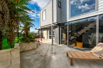 85 Poplar Street, Gleniti