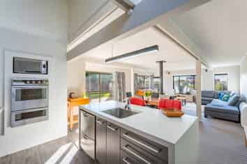 85 Poplar Street, Gleniti