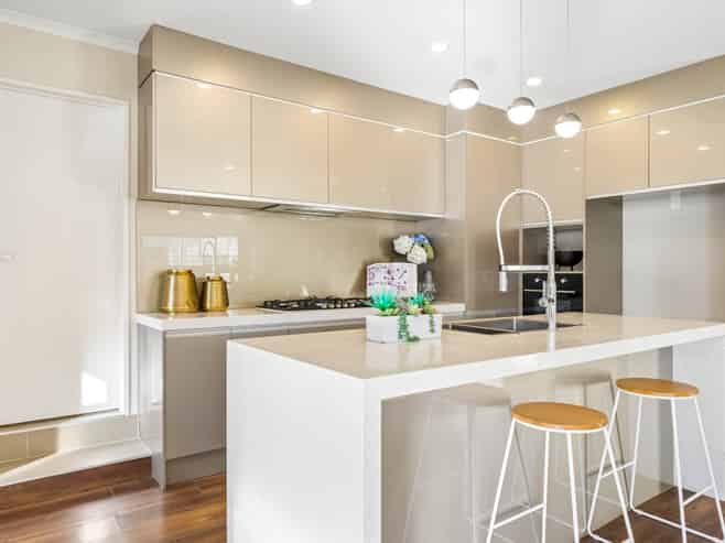 12 Hangahai Road, Flat Bush