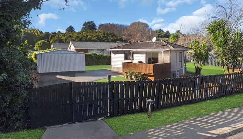 6 Redcrest Avenue, Red Hill