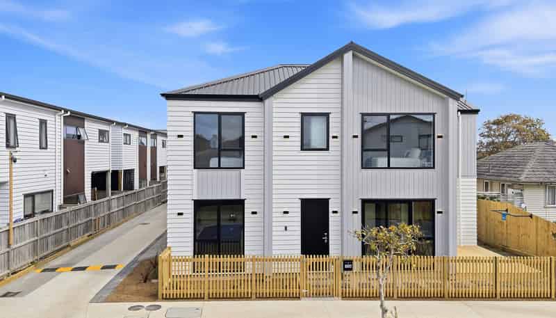 1/13 Churchill Avenue, Manurewa