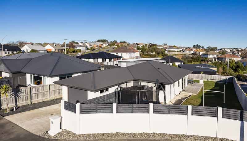 5 Kew Place, Corstorphine