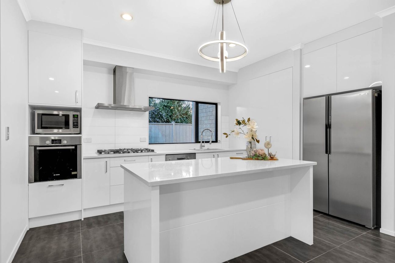 Solid Brick Family Living in a Prime Location – pohled 3