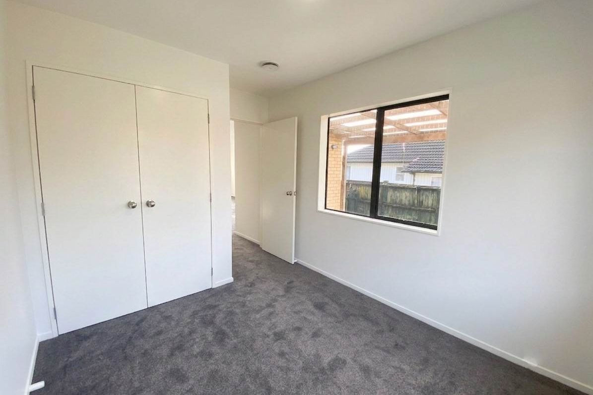House in Auckland, New Lynn - More