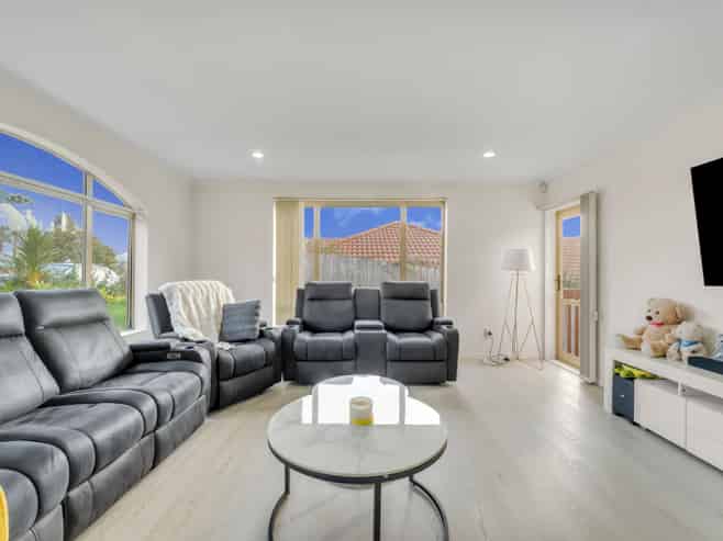27 View Ridge Drive, Ranui