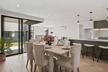111 McLarin Road, Glenbrook