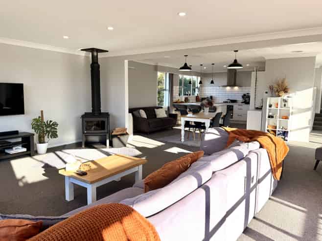 54 Montrose Street, Gladstone