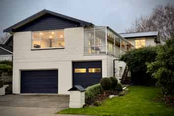 54 Montrose Street, Gladstone