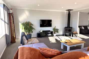 54 Montrose Street, Gladstone