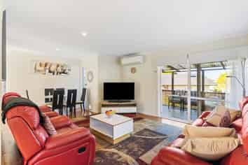48 Caulton Street, Saint Johns