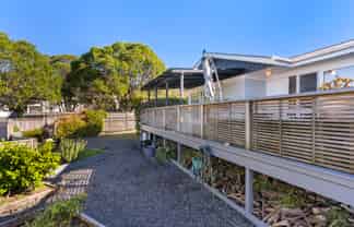 48 Caulton Street, Saint Johns