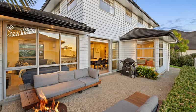 12 Arbors Track, Millwater