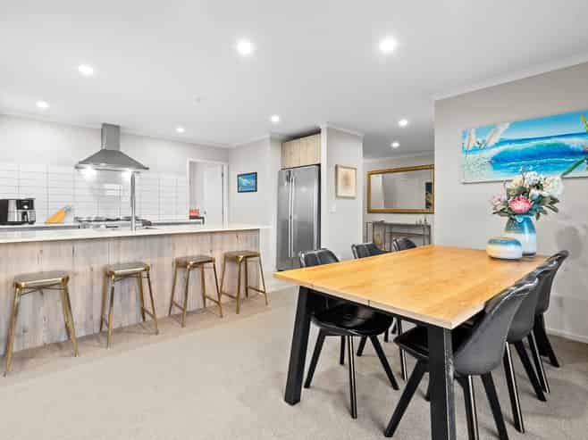 12 Arbors Track, Millwater