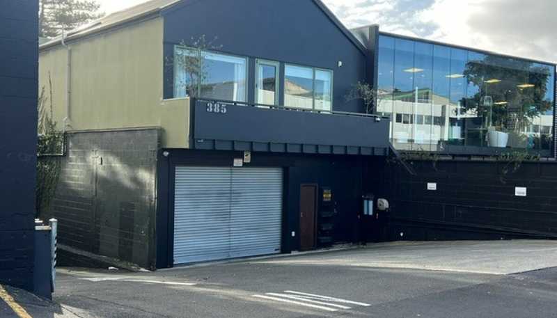 385 New North Road, Kingsland