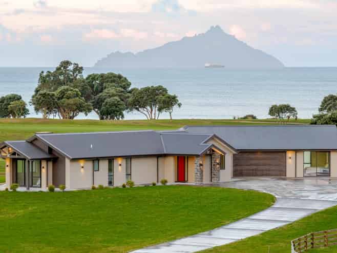 3295 State Highway 1, Waipu