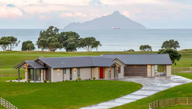 3295 State Highway 1, Waipu