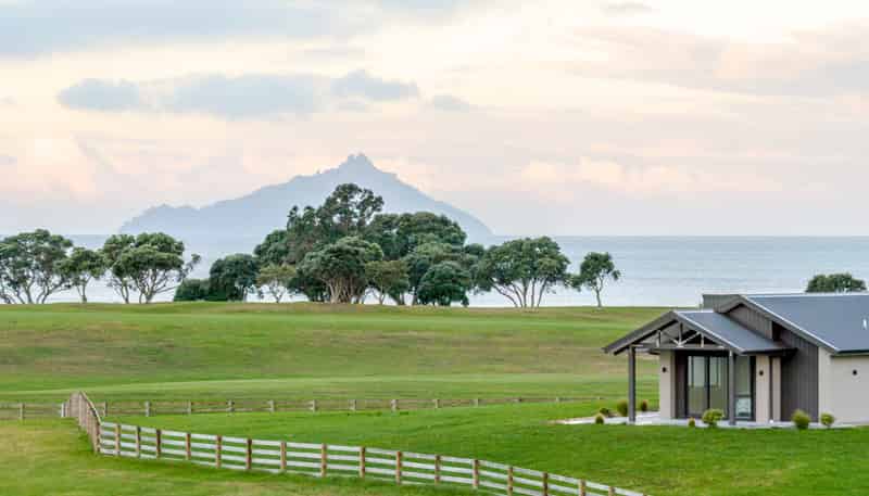 3295 State Highway 1, Waipu