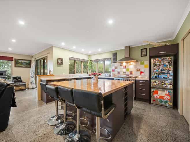 33 Nikau Heights, Masterton