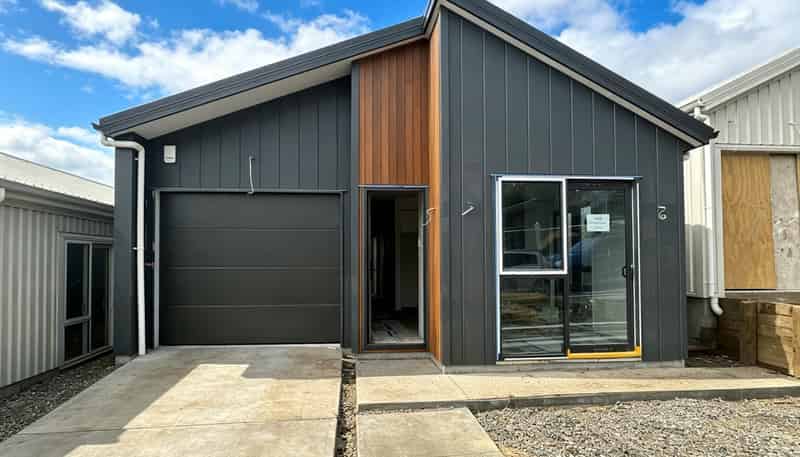 8 Kopu Road, Orewa