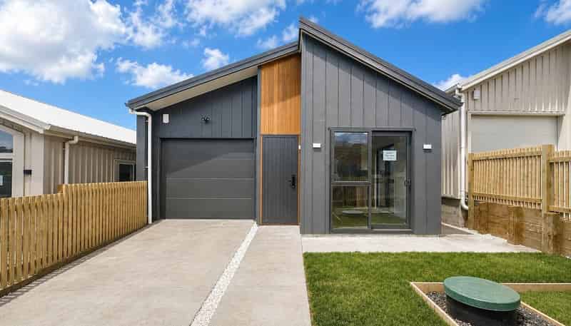 8 Kopu Road, Orewa