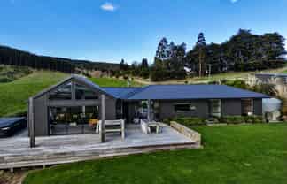 127 Bell Road, Dipton