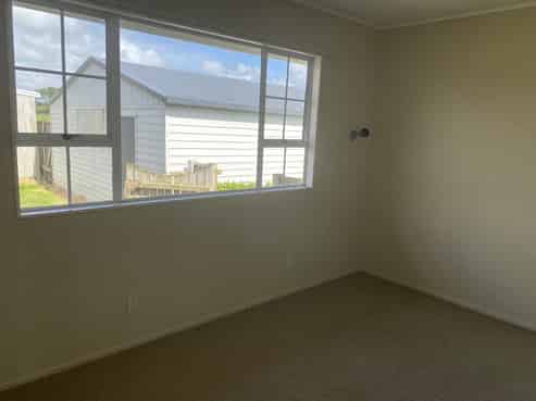 Taranaki - Address withheld
