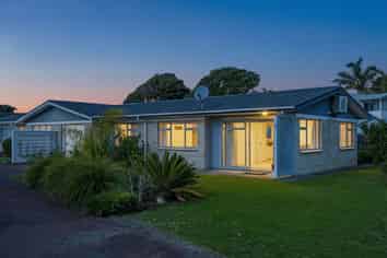 2b/66 Ocean Road, Ohope
