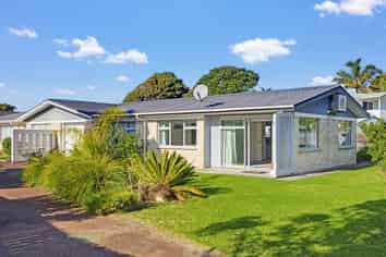 2b/66 Ocean Road, Ohope