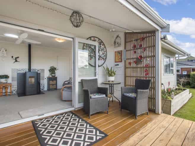 2A Francis Drive, Katikati