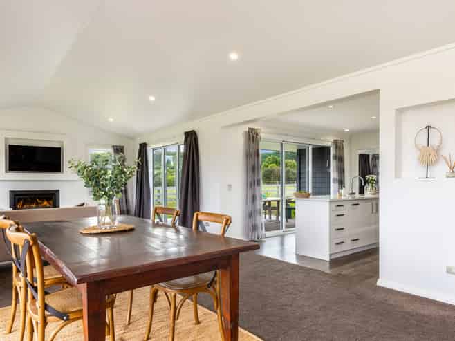 6 Oakdale Drive, Kinloch
