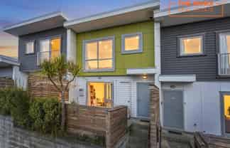 4/8 Middleton Road, Johnsonville