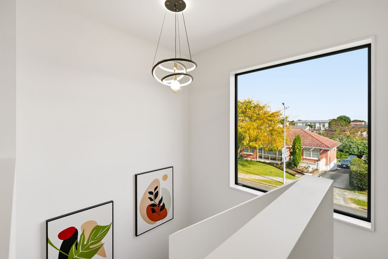 Freehold Living in the Heart of Papatoetoe - Mehr