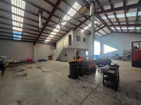 Central Sockburn Warehouse
