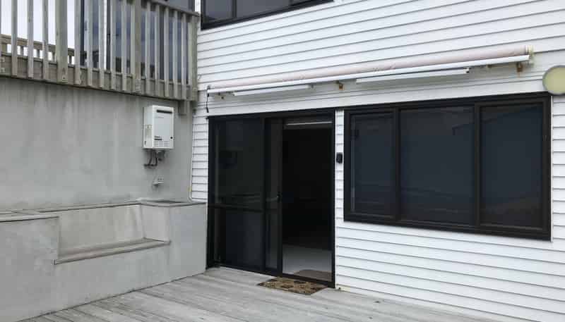 329B Oceanbeach Road (DONWSTAIRS), Mount Maunganui