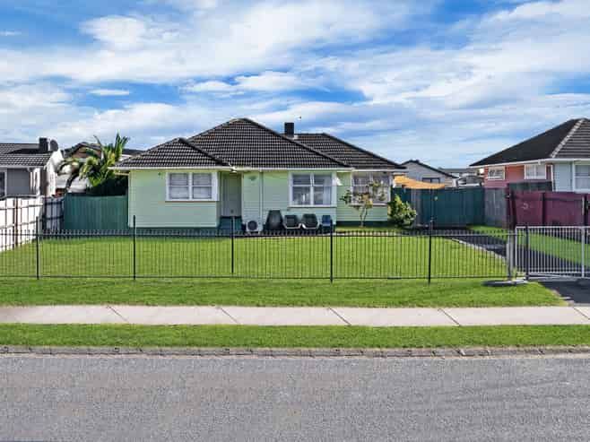 33 Haddon Street, Mangere East