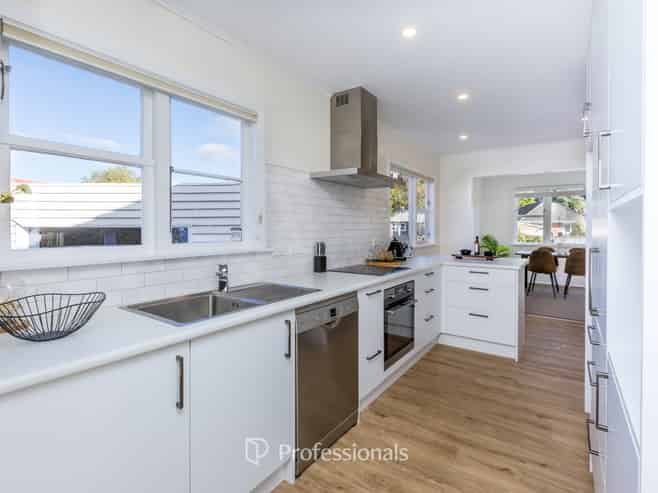 56 Thomas Street, Stokes Valley